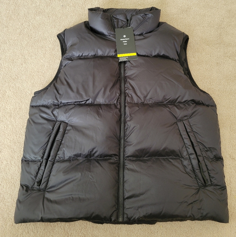 New Lululemon MENS Puffer DOWN Vest Size LARGE